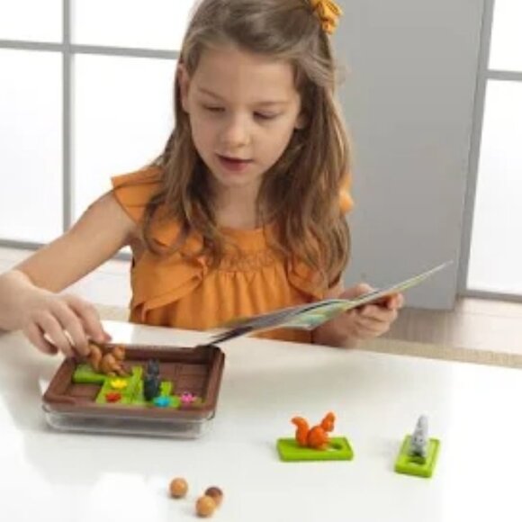 New in Box-Smart Games Squirrels Go Nuts-Multilingual - Picture 5 of 16